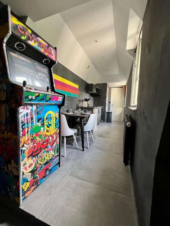 Capsule Art Deco - Jacuzzi - Netflix - Home Cinema - Arcade De Jeux & Nintendo Switch - 2 Chambres - Filet Suspendu Valenciennes Bagian luar foto