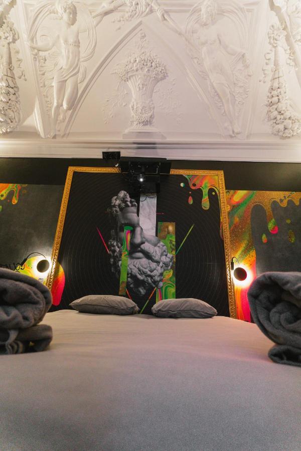 Capsule Art Deco - Jacuzzi - Netflix - Home Cinema - Arcade De Jeux & Nintendo Switch - 2 Chambres - Filet Suspendu Valenciennes Bagian luar foto